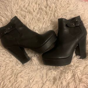 3 inch booties (black)